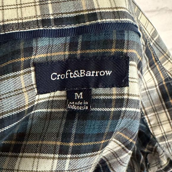 Croft & Barrow Teal, White, and Gold Plaid Dress Shirt, Medium, Pre-owned - Picture 4 of 6